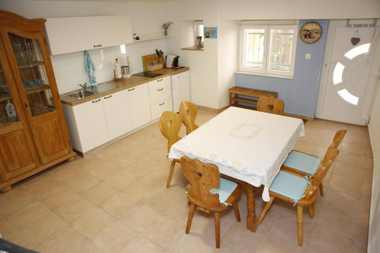 Holiday Home Yan With Bay View Водице Экстерьер фото