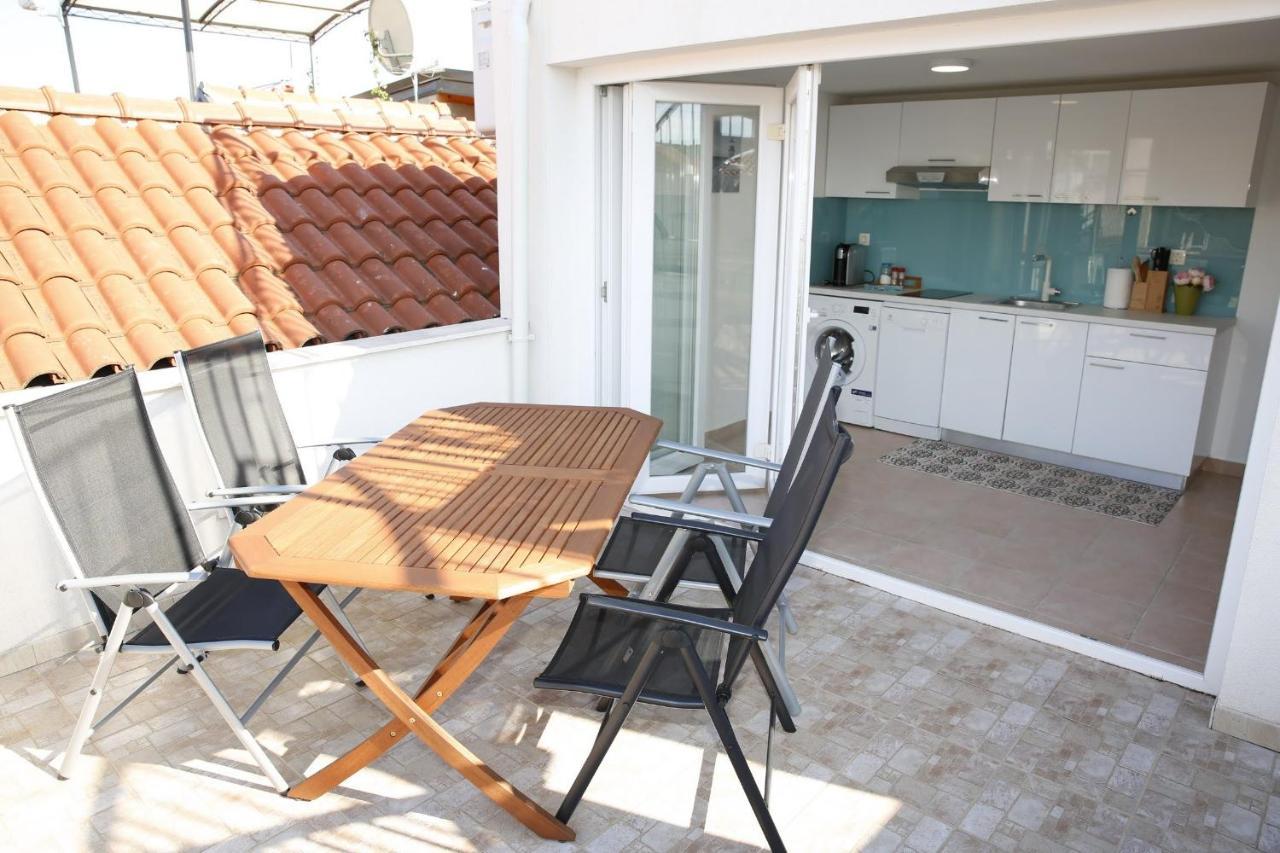 Holiday Home Yan With Bay View Водице Экстерьер фото